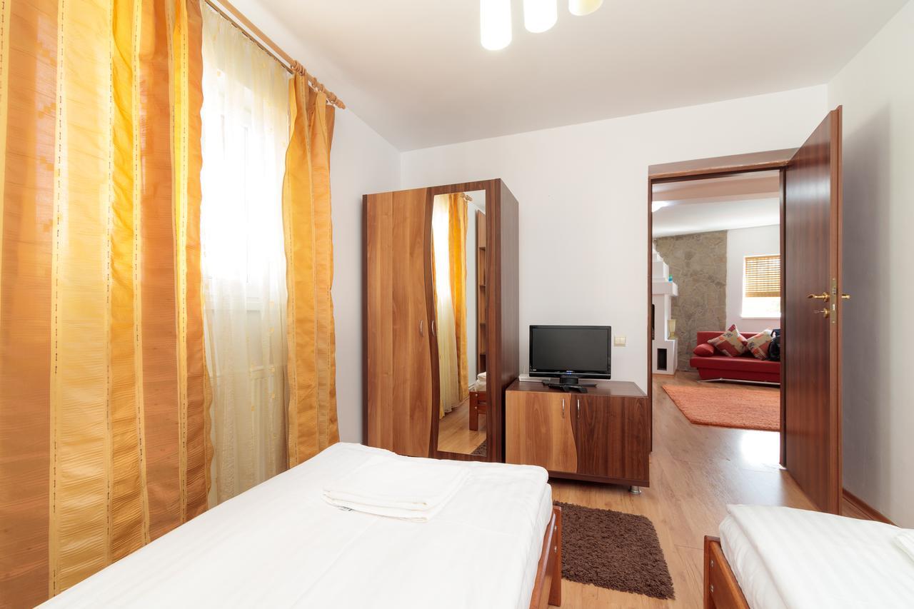 Casa Arbo Hotel คาลิมาเนช ภายนอก รูปภาพ